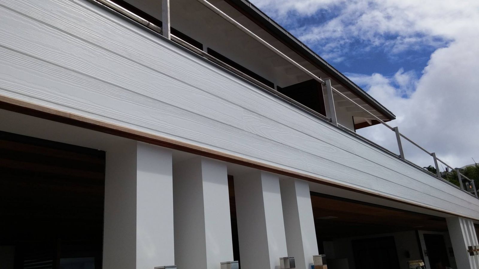 Bardage en yellow pine thermostabilisé brossé en 21x185 mm