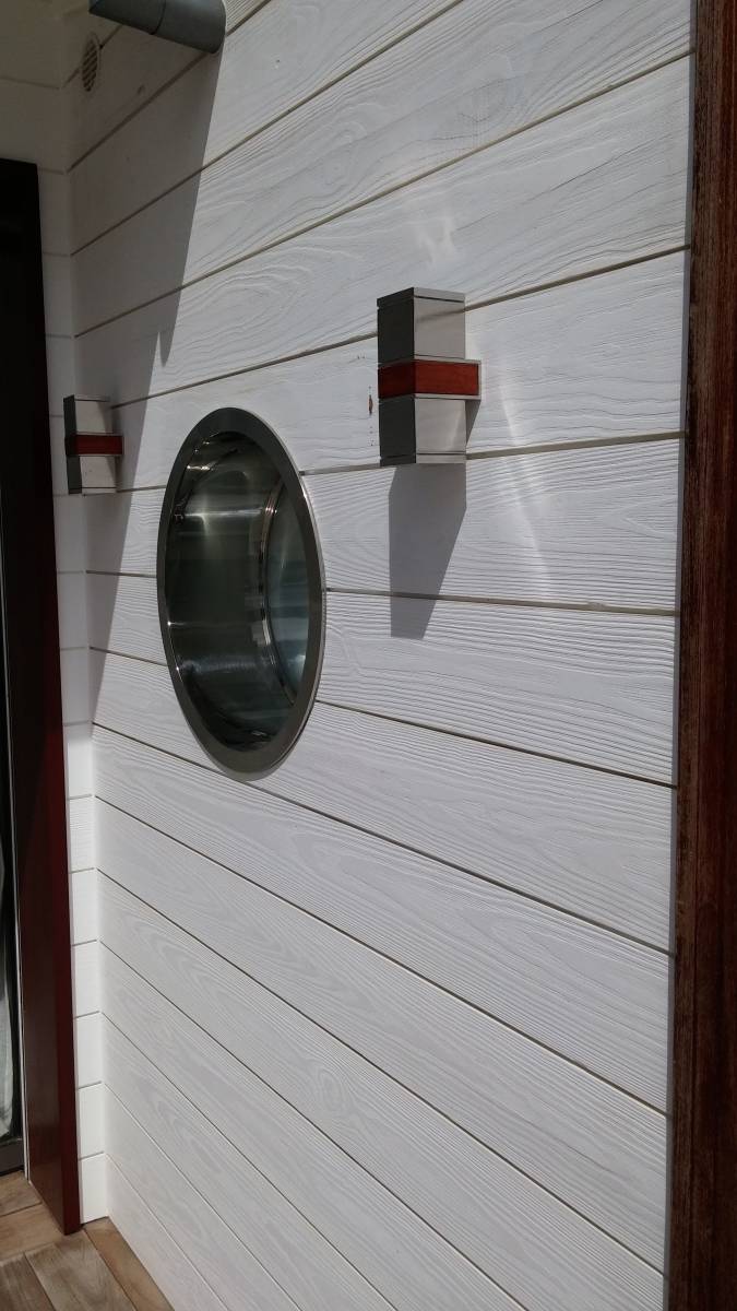 Bardage thermo stabilisé brossé laqué