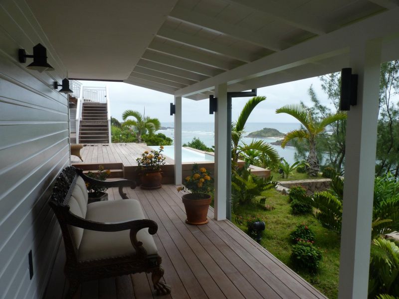 Galerie de terrasse en pin traité